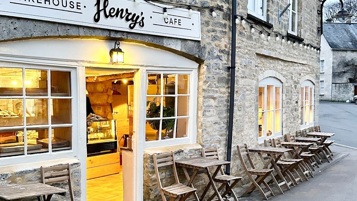 Henry's Bakehouse Cafe